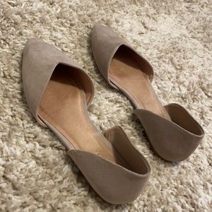 Tan flats